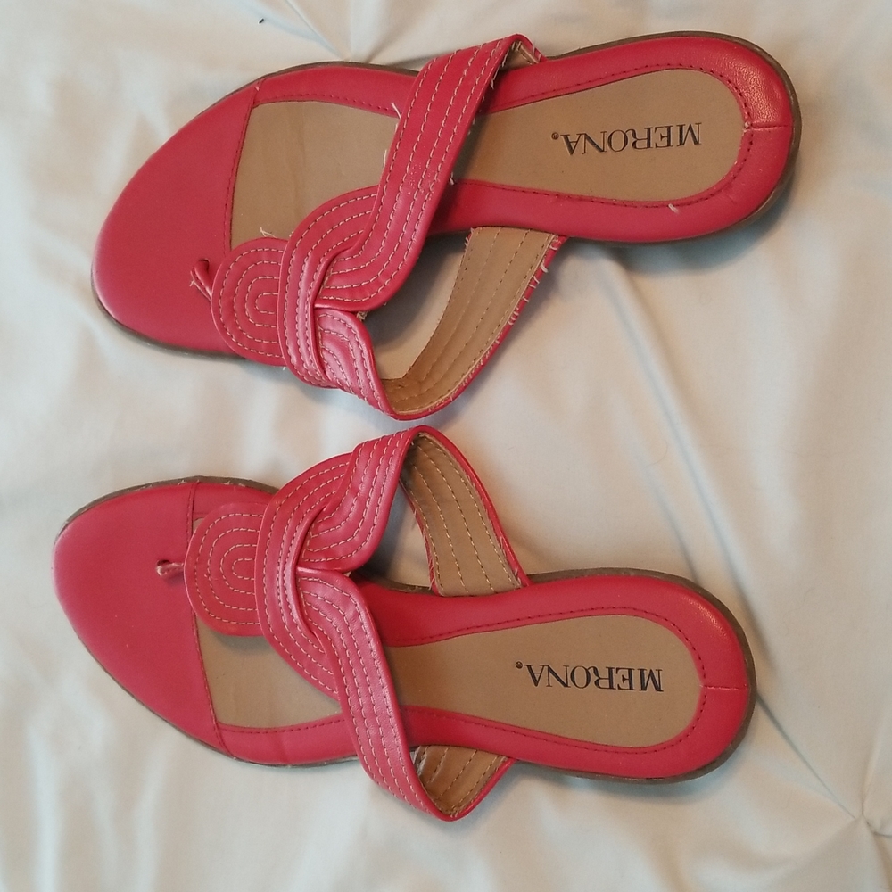 Women's sandals